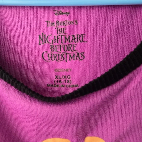 Disney Nightmare Before Christmas Sally Scream Queen Sleep Shirt Purple XL 16-18 - Picture 4 of 8